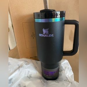 Stanley Flowstate 2.0 Quencher 40oz in Black Chroma NEW IN BOX Rainbow Oil Slick
